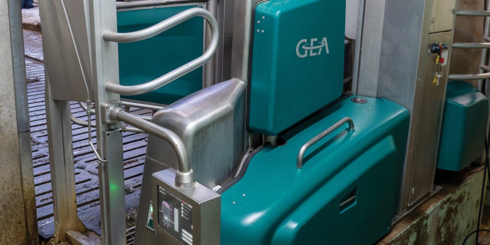 How Robotic Milking Transformed an Upland Dairy Farm How Robotic Milking Transformed an Upland Dairy Farm